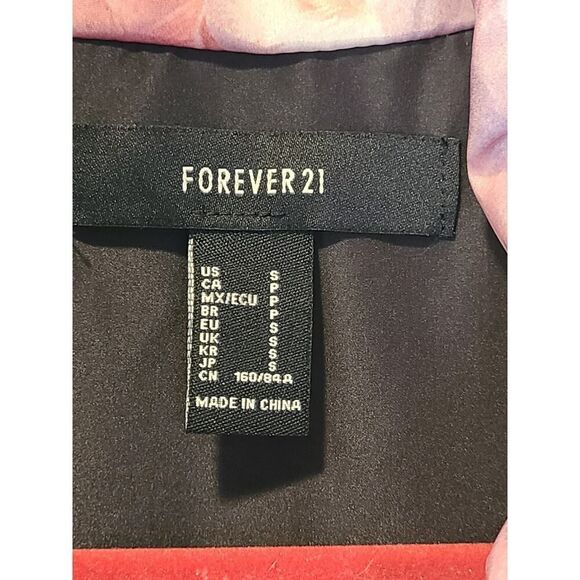 Forever21 Cherub Angel Puffer Jacket All Over Print Renaissance Fantasy | S EUC - Picture 4 of 11